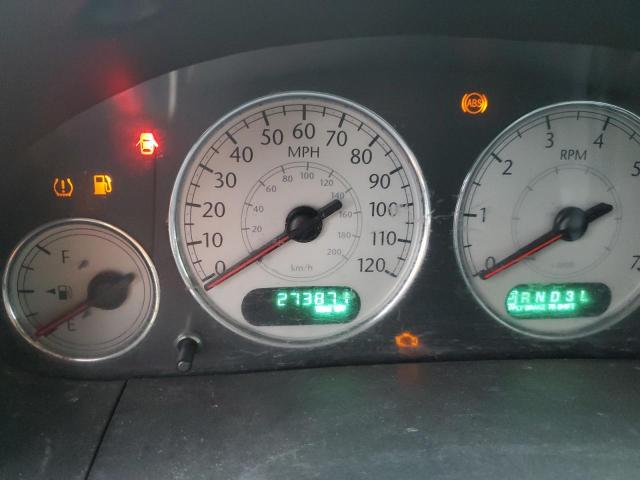 Photo 9 from auction – 2006 CHRYSLER TOWN & COU with VIN 2A4GP64L96R812407