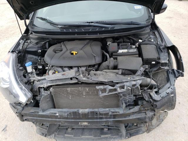 Photo 11 from auction – 2016 KIA FORTE LX with VIN KNAFK4A69G5502935