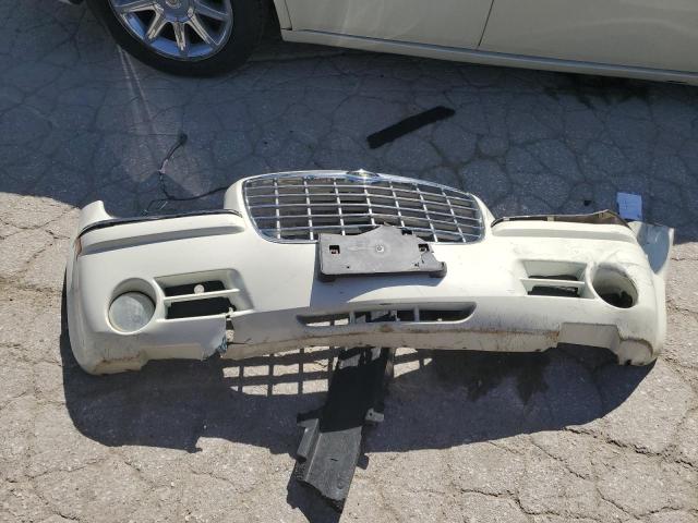 Photo 12 from auction – 2006 CHRYSLER 300C with VIN 2C3KA63H56H100372