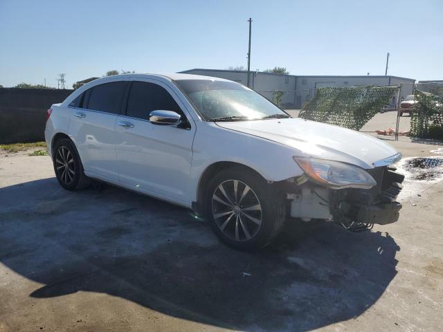 Photo 4 from auction – 2013 CHRYSLER 200 TOURIN with VIN 1C3CCBBG4DN701387