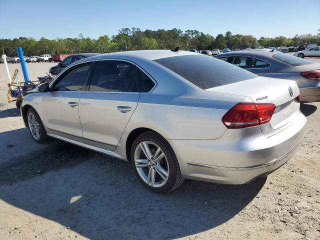 Photo 2 from auction – 2012 VOLKSWAGEN PASSAT SEL with VIN 1VWCN7A36CC043189