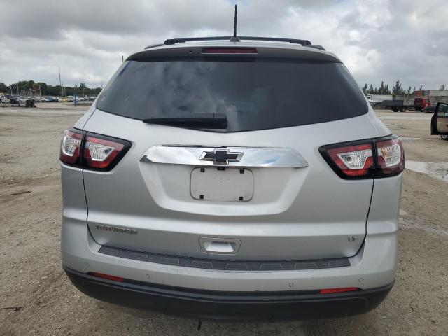 Photo 6 from auction – 2017 CHEVROLET TRAVERSE L with VIN 1GNKRHKD0HJ179246