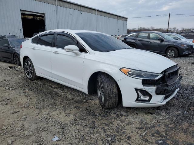 Photo 4 from auction – 2019 FORD FUSION TIT with VIN 3FA6P0D90KR105645