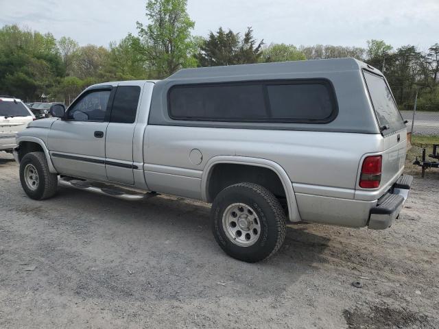 Photo 2 from auction – 2000 DODGE RAM 1500 with VIN 1B7HF13Z7YJ141977