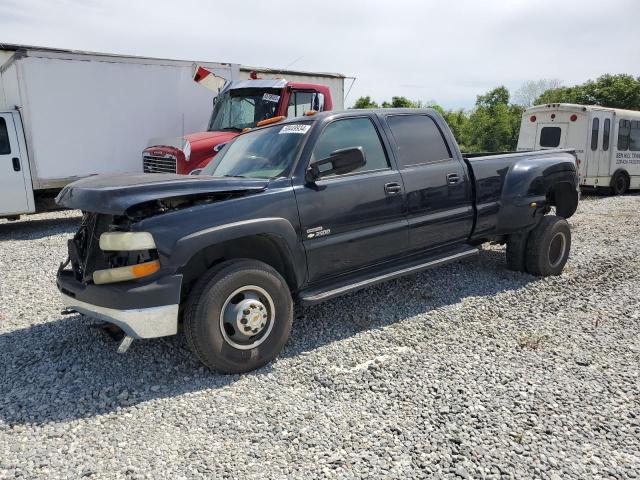 CHEVROLET SILVERADO 2002 with VIN 1GCJK33182F143542 - Photo from auction