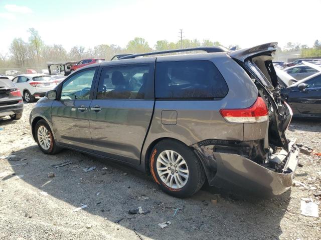 Photo 2 from auction – 2012 TOYOTA SIENNA XLE with VIN 5TDYK3DC3CS239790