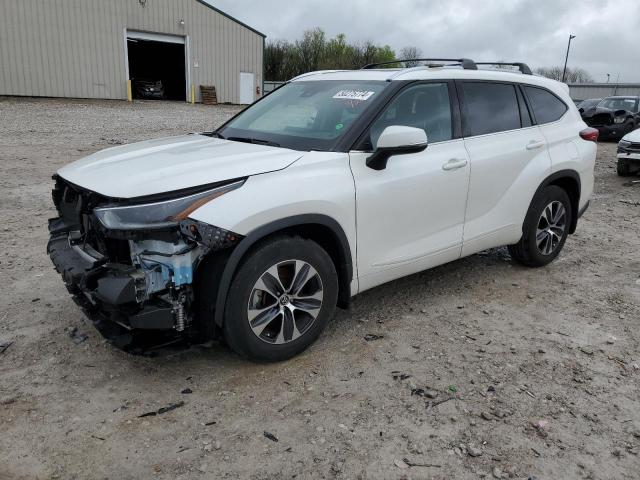 TOYOTA HIGHLANDER 2021 with VIN 5TDGZRAH5MS069458 - Photo from auction