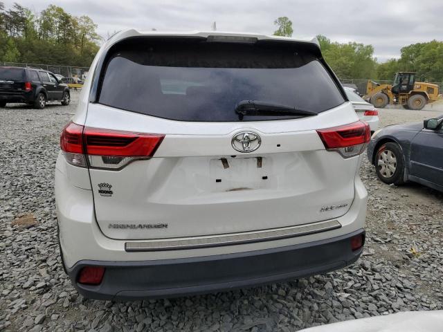 Photo 6 from auction – 2017 TOYOTA HIGHLANDER with VIN 5TDJZRFH3HS473847