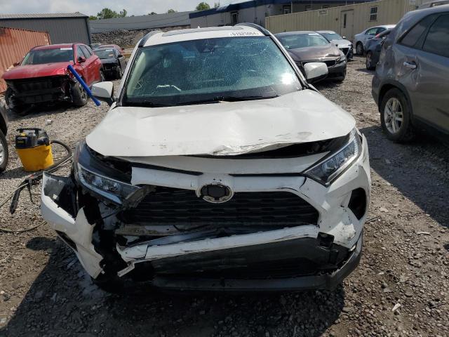 Photo 5 from auction – 2019 TOYOTA RAV4 XLE with VIN JTMW1RFV6KD020456