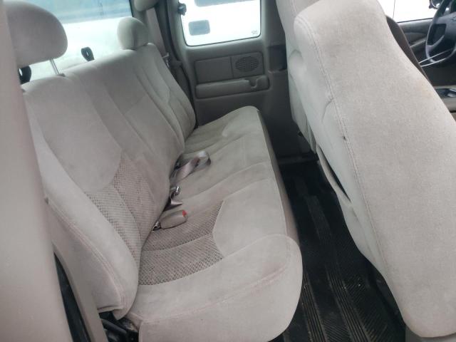 Photo 10 from auction – 2004 CHEVROLET SILVERADO with VIN 1GCEC19T94Z332472