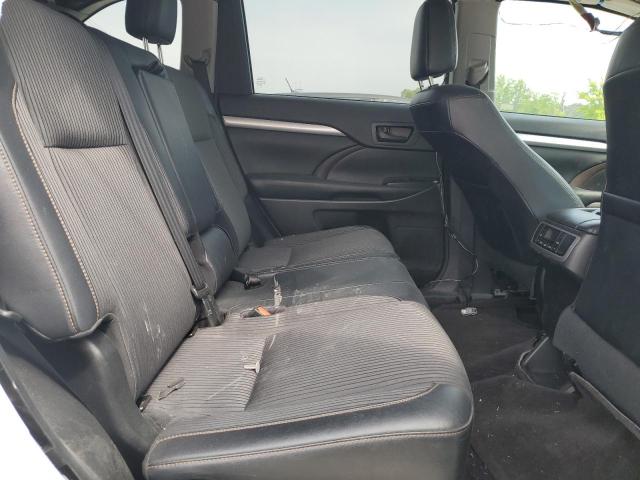 Photo 11 from auction – 2017 TOYOTA HIGHLANDER with VIN 5TDZZRFH6HS210562