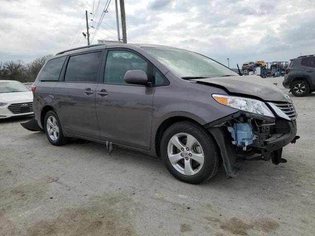 Photo 4 from auction – 2017 TOYOTA SIENNA LE with VIN 5TDKZ3DC0HS775069