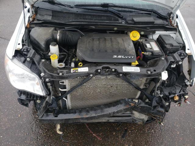 Photo 12 from auction – 2014 CHRYSLER TOWN & COU with VIN 2C4RC1BG6ER294824