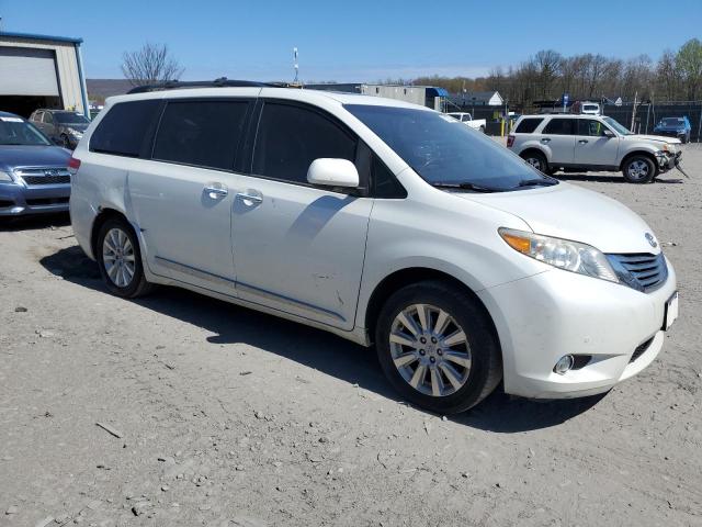Photo 4 from auction – 2011 TOYOTA SIENNA XLE with VIN 5TDDK3DC7BS018366