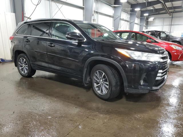 Photo 4 from auction – 2018 TOYOTA HIGHLANDER with VIN 5TDJZRFH9JS544507