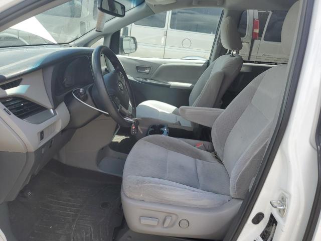 Photo 7 from auction – 2017 TOYOTA SIENNA LE with VIN 5TDKZ3DC1HS877805