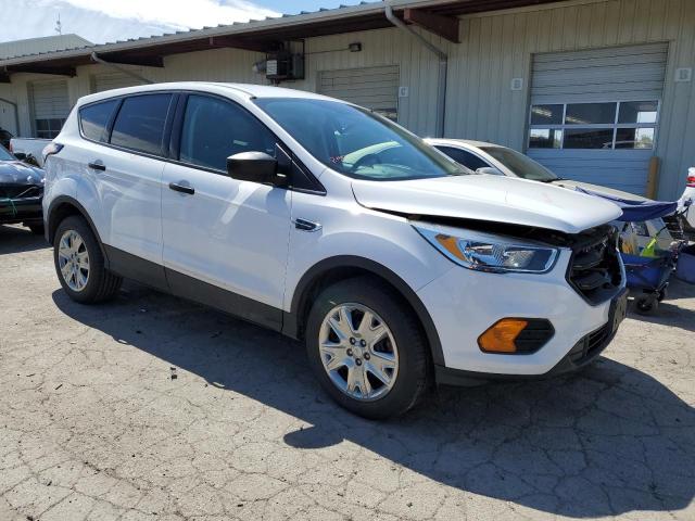 Photo 4 from auction – 2017 FORD ESCAPE S with VIN 1FMCU0F71HUC68089
