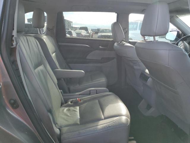 Photo 10 from auction – 2018 TOYOTA HIGHLANDER with VIN 5TDDZRFH7JS498690