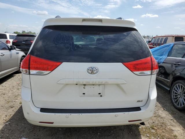 Photo 6 from auction – 2011 TOYOTA SIENNA XLE with VIN 5TDYK3DC0BS098711