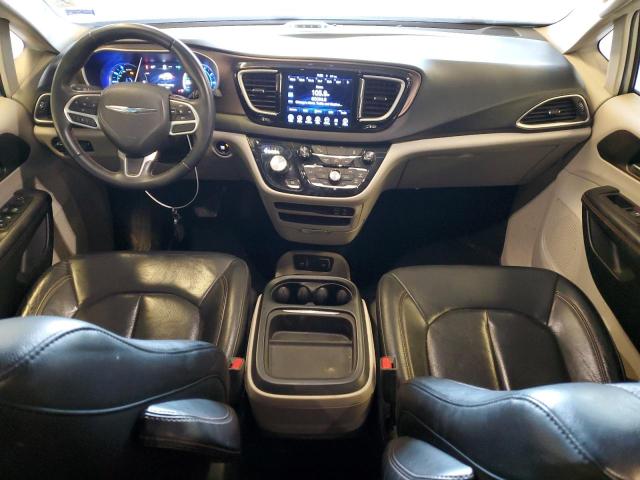 Photo 8 from auction – 2017 CHRYSLER PACIFICA E with VIN 2C4RC1L74HR768837