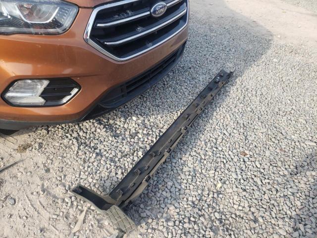 Photo 13 from auction – 2017 FORD ESCAPE SE with VIN 1FMCU0GD2HUE20949