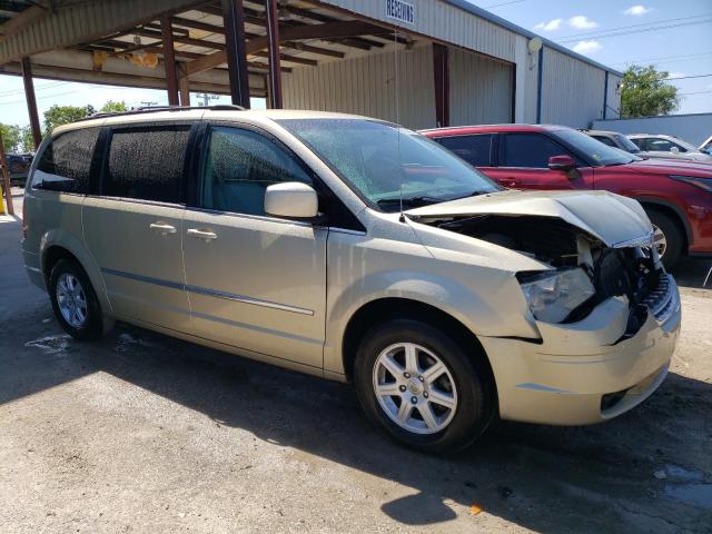 Photo 4 from auction – 2010 CHRYSLER TOWN & COU with VIN 2A4RR8DX6AR502046