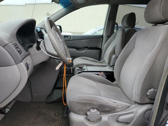 Photo 7 from auction – 2004 TOYOTA SIENNA CE with VIN 5TDZA23C84S085758