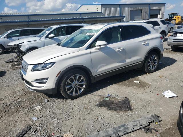 LINCOLN MKC SELECT 2019 with VIN 5LMCJ2D98KUL26065 - Photo from auction