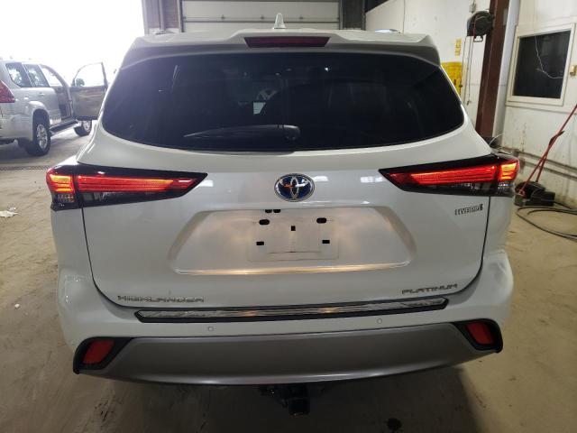 Photo 6 from auction – 2022 TOYOTA HIGHLANDER with VIN 5TDEBRCH9NS070980