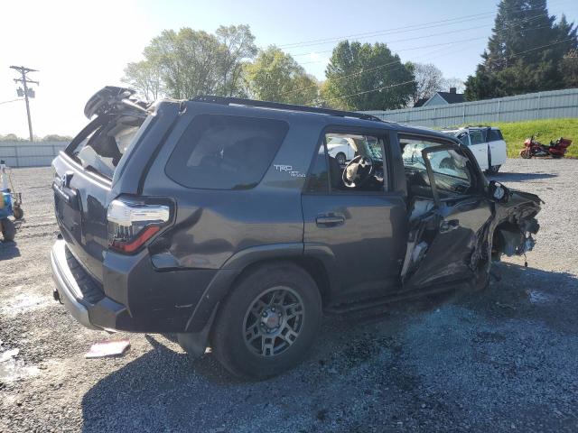 Photo 3 from auction – 2019 TOYOTA 4RUNNER SR with VIN JTEBU5JRXK5634053