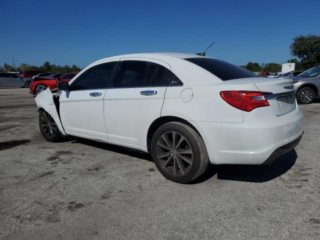 Photo 2 from auction – 2013 CHRYSLER 200 TOURIN with VIN 1C3CCBBG4DN701387