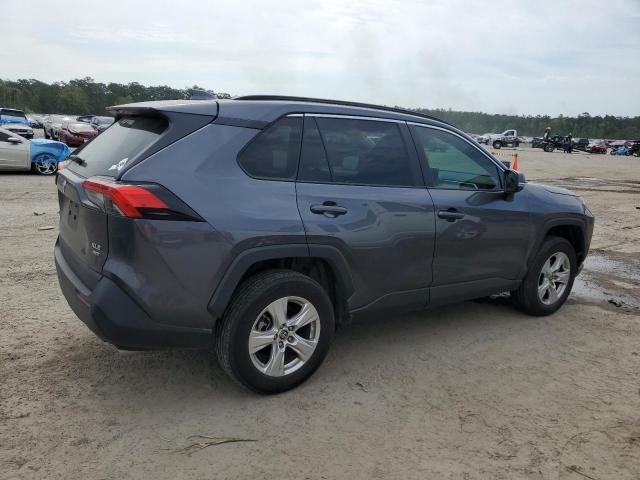 Photo 3 from auction – 2021 TOYOTA RAV4 XLE with VIN 2T3P1RFV2MC253164