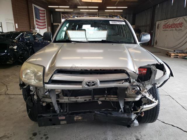 Photo 5 from auction – 2004 TOYOTA 4RUNNER SR with VIN JTEZU14R748022056