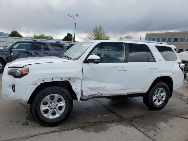 TOYOTA 4RUNNER SR 2018 with VIN JTEBU5JR2J5526850 - Photo from auction
