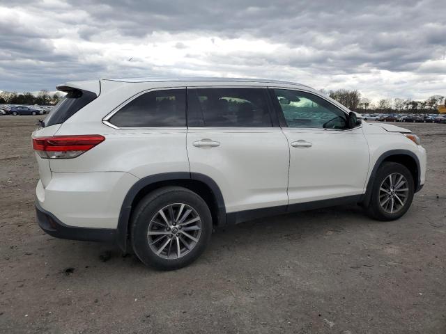 Photo 3 from auction – 2019 TOYOTA HIGHLANDER with VIN 5TDJZRFH5KS584374