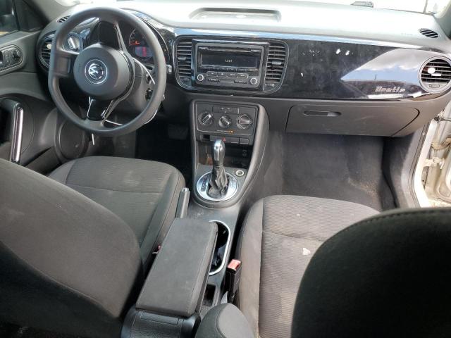 Photo 8 from auction – 2014 VOLKSWAGEN BEETLE with VIN 3VWFP7AT5EM620321