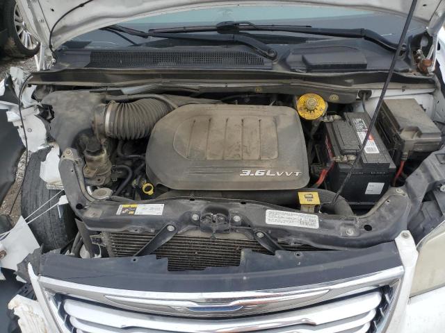 Photo 11 from auction – 2014 CHRYSLER TOWN & COU with VIN 2C4RC1BG3ER330162