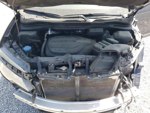 Photo 11 from auction – 2017 HONDA RIDGELINE with VIN 5FPYK3F53HB023715
