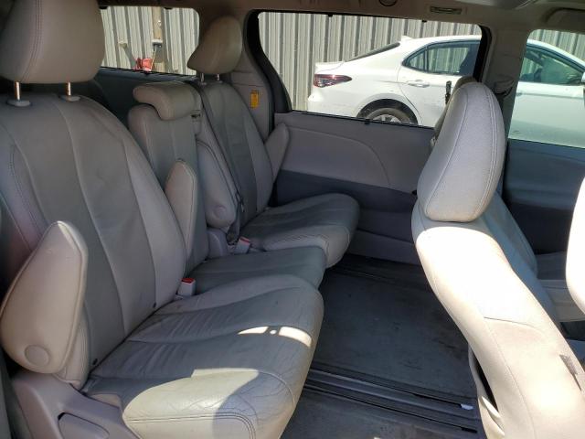 Photo 11 from auction – 2014 TOYOTA SIENNA XLE with VIN 5TDYK3DC9ES521287