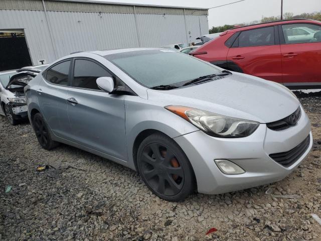 Photo 4 from auction – 2012 HYUNDAI ELANTRA GL with VIN 5NPDH4AE5CH107340