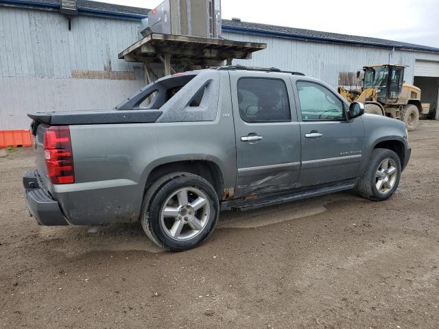 Photo 3 from auction – 2011 CHEVROLET AVALANCHE with VIN 3GNTKGE30BG115772
