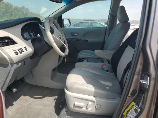 Photo 7 from auction – 2014 TOYOTA SIENNA XLE with VIN 5TDYK3DCXES429203