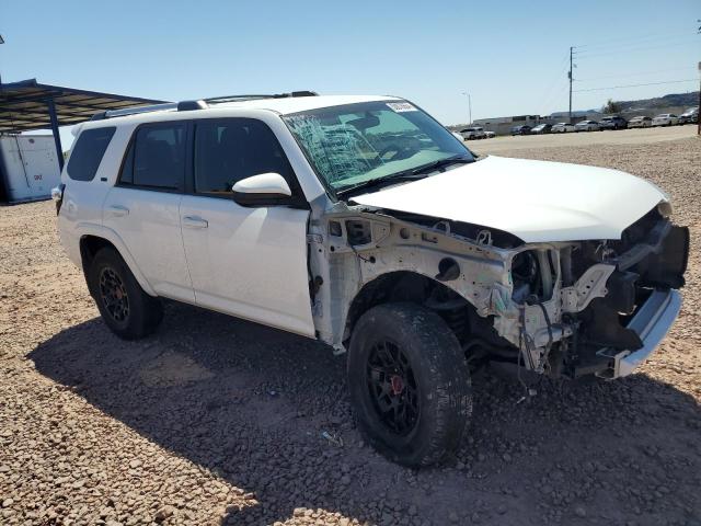 Photo 4 from auction – 2019 TOYOTA 4RUNNER SR with VIN JTEZU5JR9K5205386