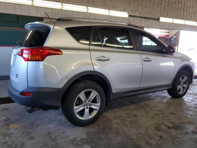 Photo 3 from auction – 2015 TOYOTA RAV4 XLE with VIN 2T3RFREV5FW315377