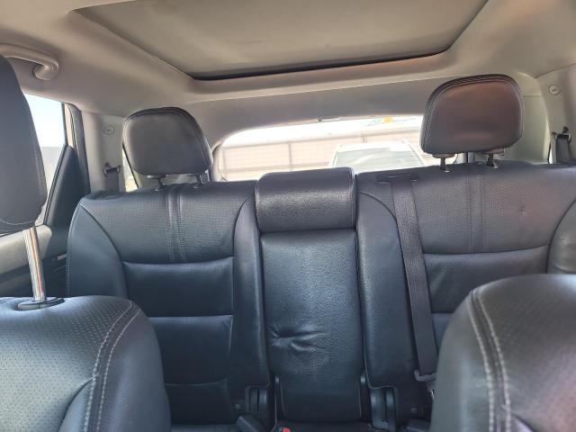 Photo 10 from auction – 2011 KIA SORENTO EX with VIN 5XYKU4A25BG126520