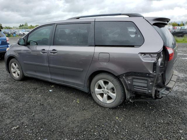 Photo 2 from auction – 2015 TOYOTA SIENNA LE with VIN 5TDKK3DC0FS587766