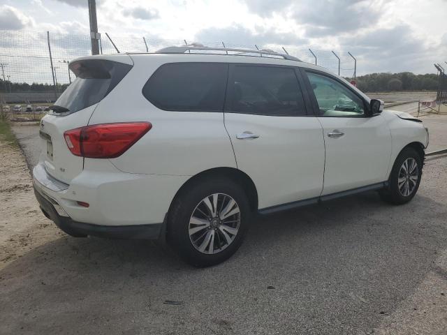 Photo 3 from auction – 2017 NISSAN PATHFINDER with VIN 5N1DR2MN5HC602990