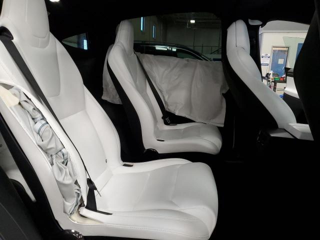 Photo 11 from auction – 2018 TESLA MODEL X with VIN 5YJXCBE29JF116876