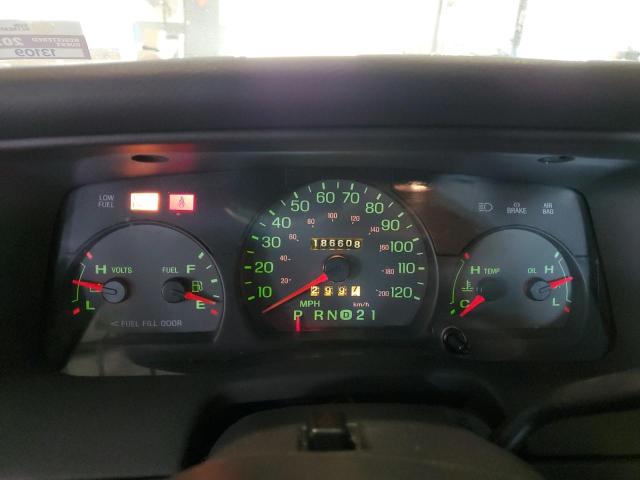 Photo 9 from auction – 2001 MERCURY GRAND MARQ with VIN 2MEFM74W61X635327