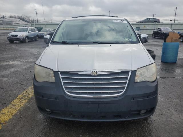 Photo 5 from auction – 2010 CHRYSLER TOWN & COU with VIN 2A4RR5DX5AR395327